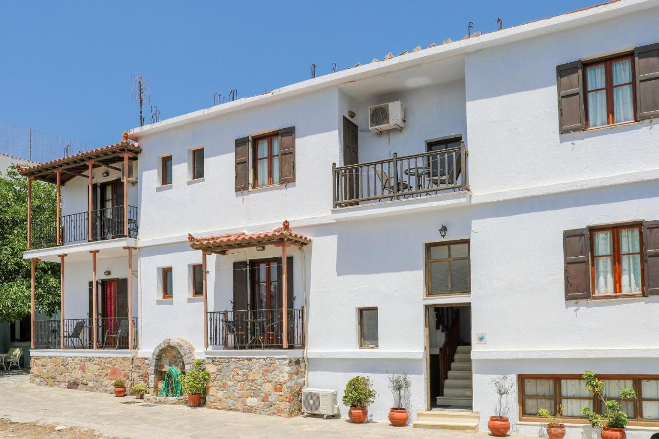 Fotini Rooms Skopelos Town Exterior photo