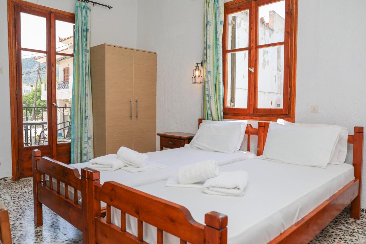 Fotini Rooms Skopelos Town Exterior photo