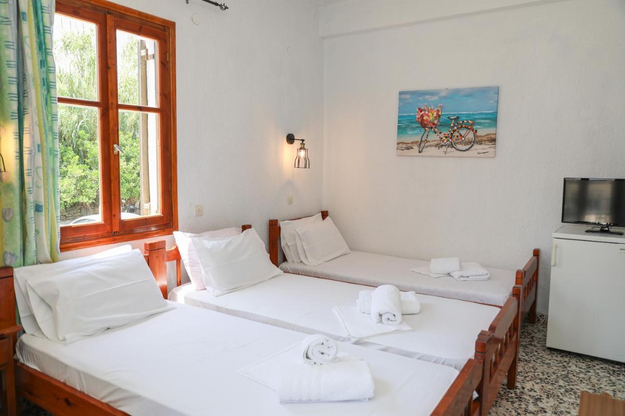 Fotini Rooms Skopelos Town Exterior photo