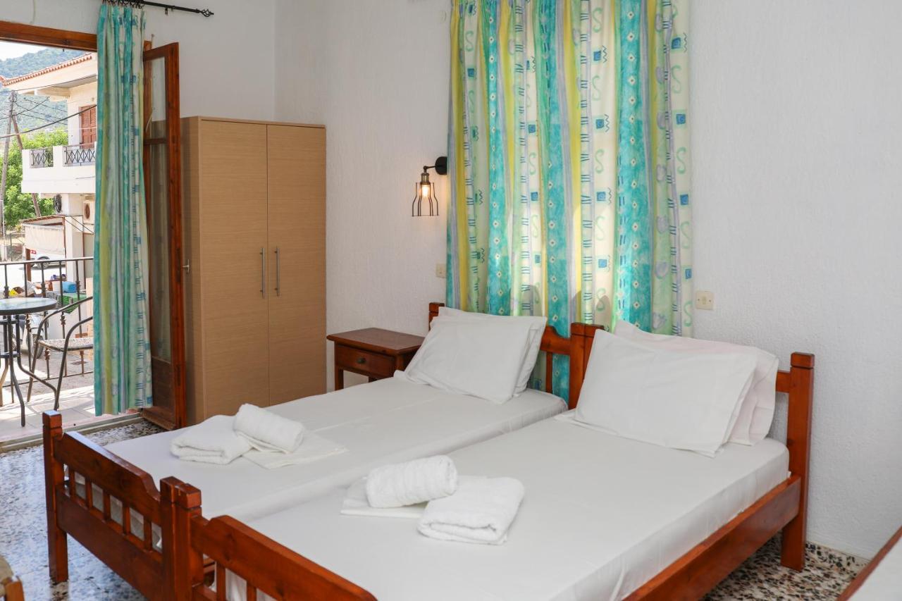 Fotini Rooms Skopelos Town Exterior photo